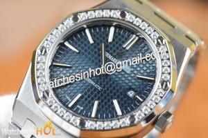 Audemars Piguet Royal Oak 41mm Diamond Replica Wristwatch Review_7