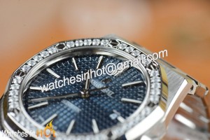 Audemars Piguet Royal Oak 41mm Diamond Replica Wristwatch Review_8