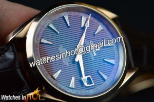 Sapphire Crystal Lens on Omega Seamaster Auqa Terra Chronometer Replica Watch