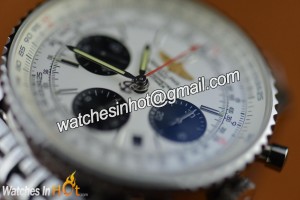 A Stainless Steel Case With A Brushed And Polished Finish in Breitling Navitimer 01 Chronograph Replica Watch - Sporty