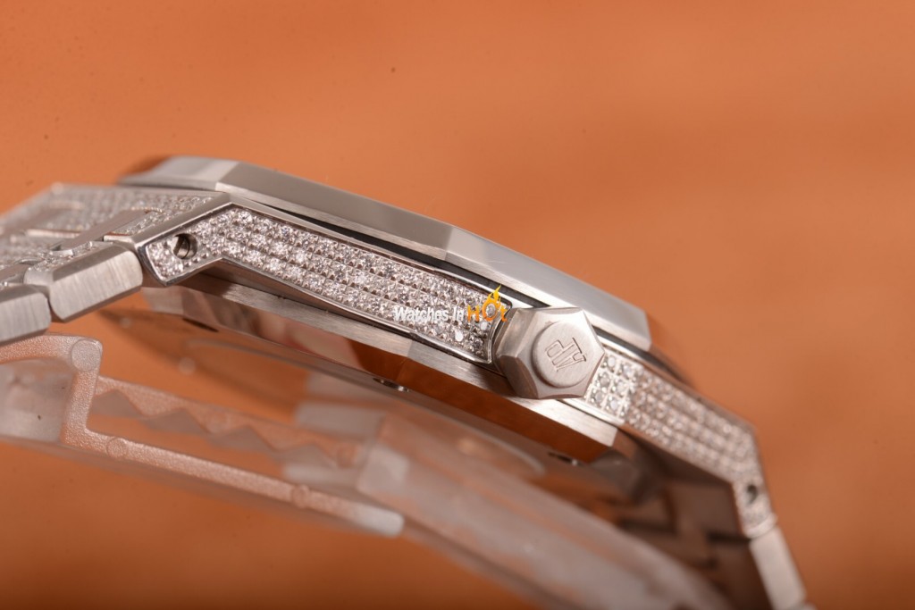 New Audemars Piguet Royal Oak 15400 Diamond Replica Watch Review