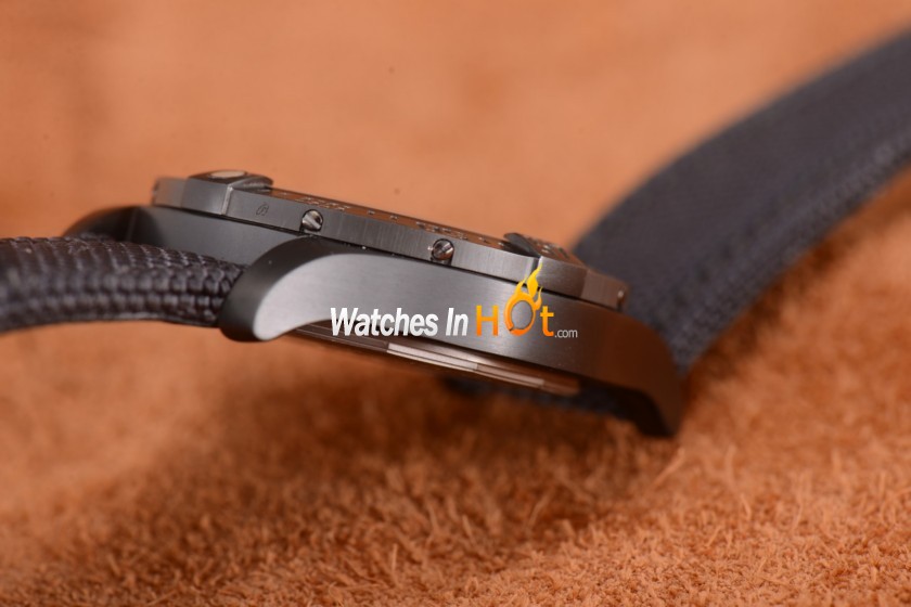 Breitling Avenger Blackbird Replica Watch Review - ETA 2824