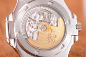 Patek Philippe Jumbo Nautilus Diamonds Replica Watch Review